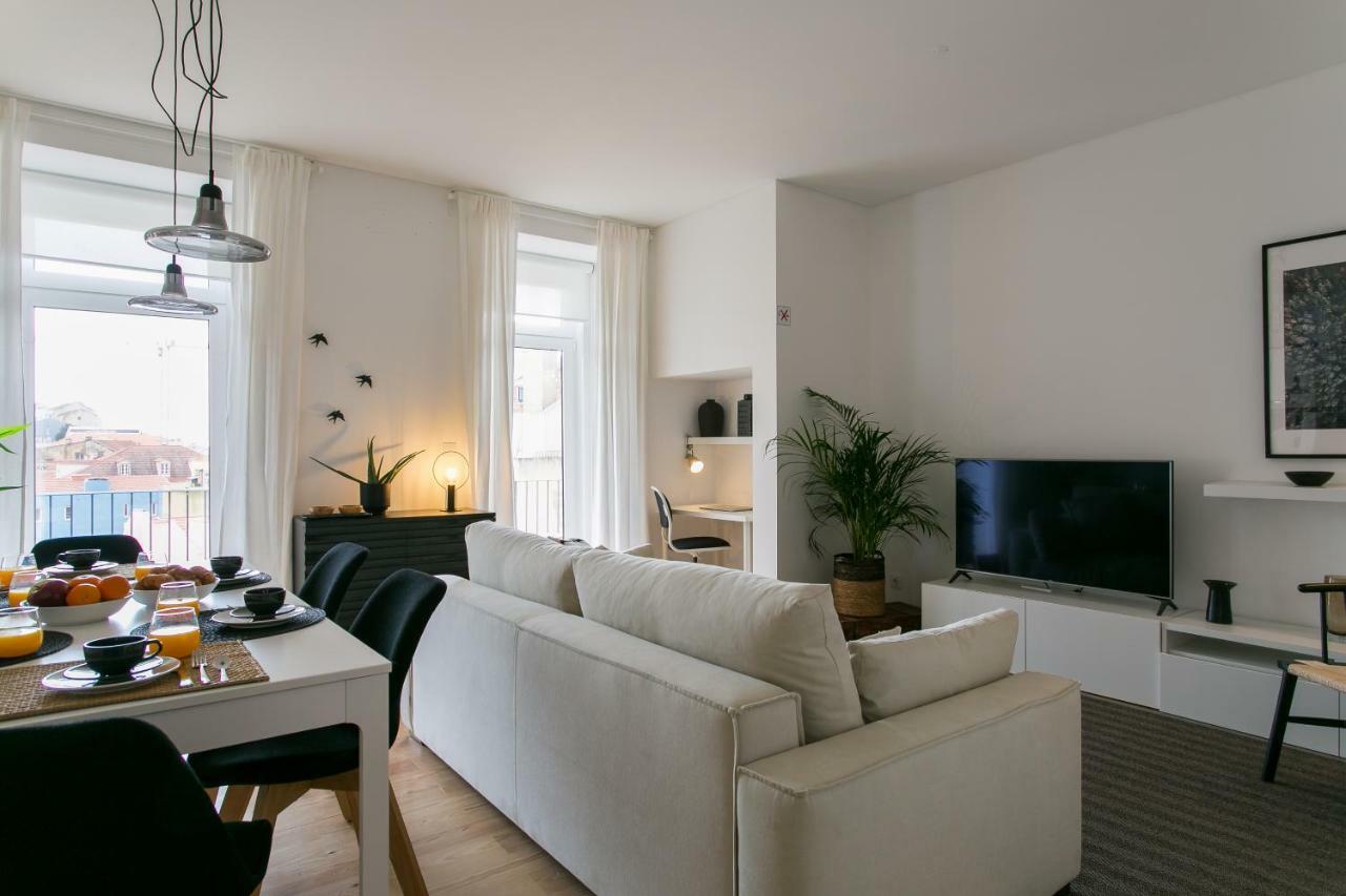 Apartment Altido Elegant Deluxe & Altido Luxurious 3-bedroom Apt With Terrace In Intendente Lissabon