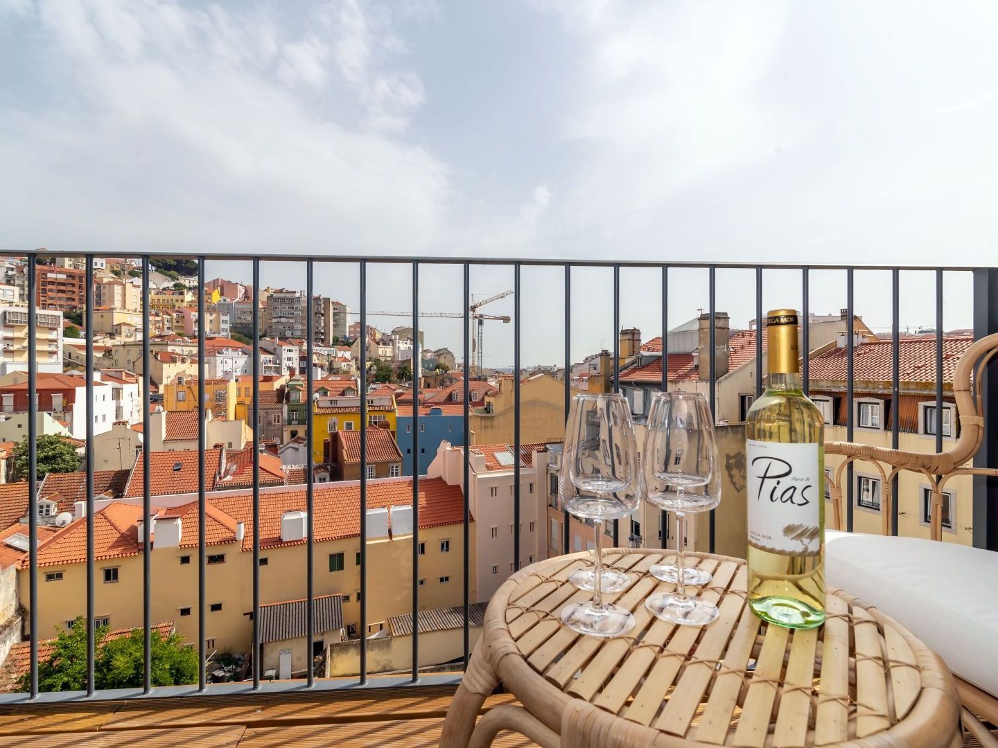 Altido Elegant Deluxe & Altido Luxurious 3-bedroom Apt With Terrace In Intendente Apartment Lissabon